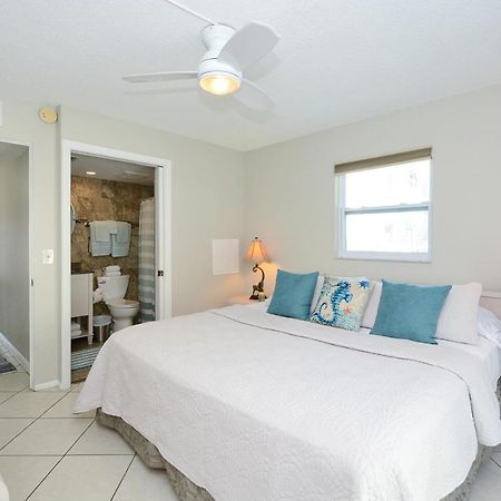 Canal 313 - Right In Siesta Key Village! Экстерьер фото
