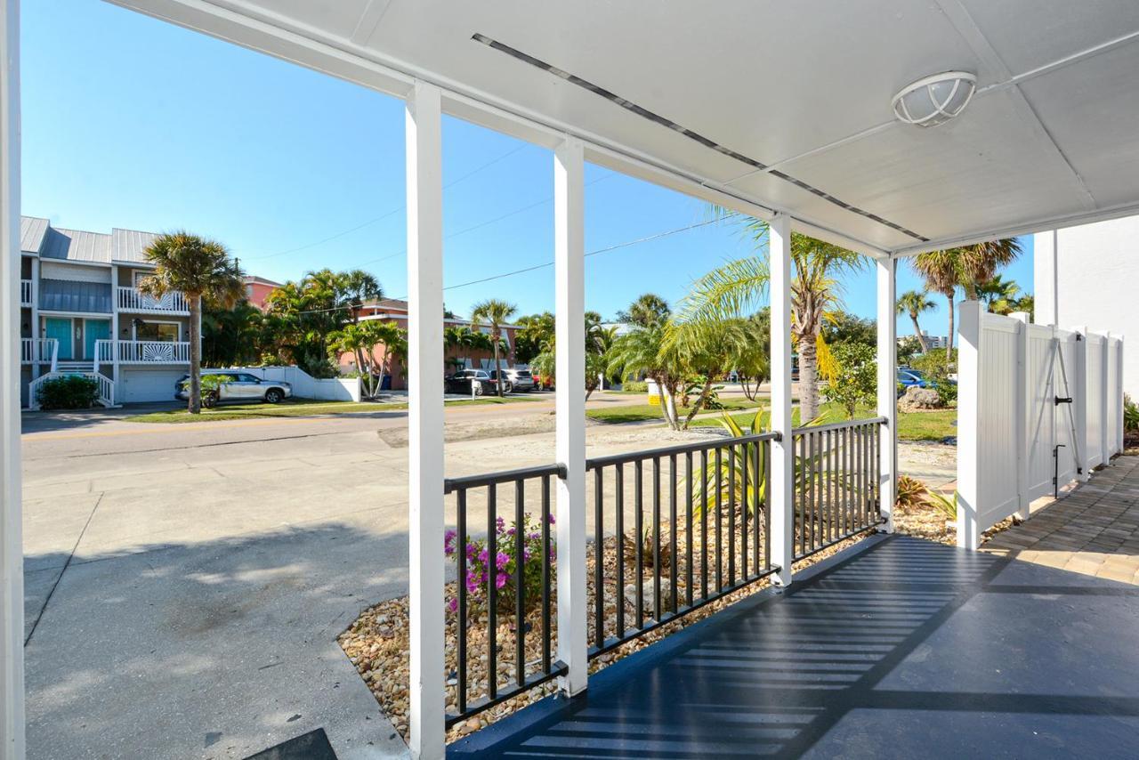 Canal 313 - Right In Siesta Key Village! Экстерьер фото