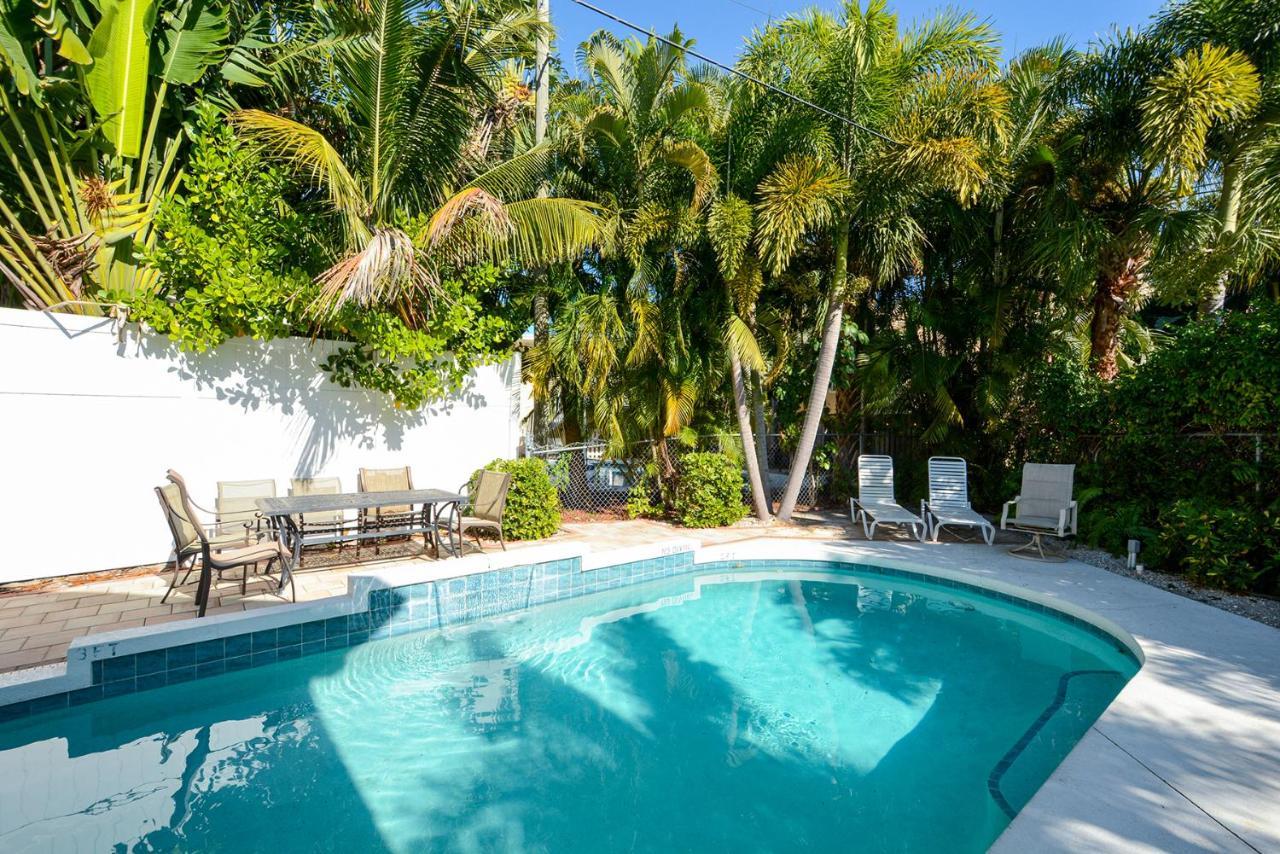 Canal 313 - Right In Siesta Key Village! Экстерьер фото