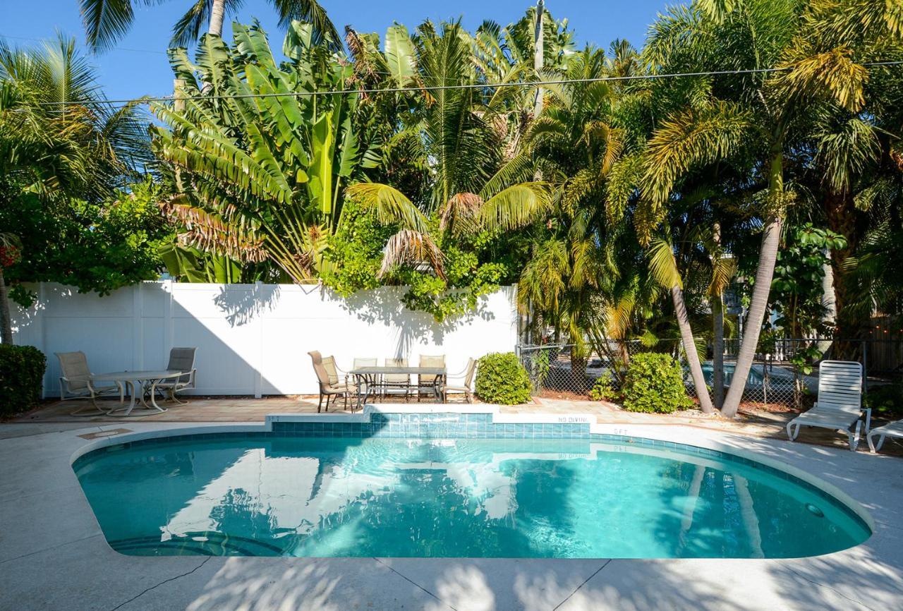 Canal 313 - Right In Siesta Key Village! Экстерьер фото