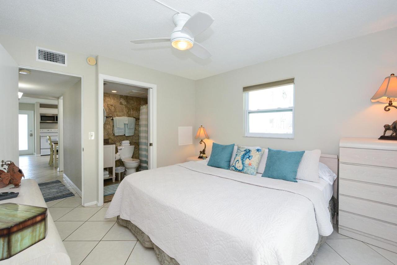 Canal 313 - Right In Siesta Key Village! Экстерьер фото