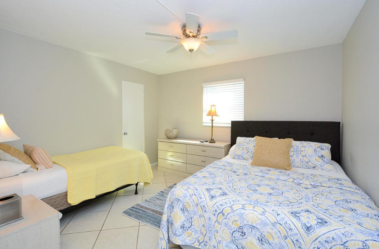 Canal 313 - Right In Siesta Key Village! Экстерьер фото